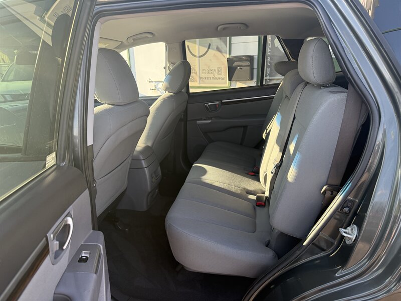 2012 Hyundai SANTA FE GLS - Photo 11 - Roy, UT 84067