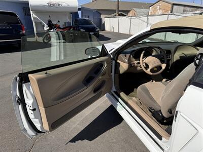 2004 Ford Mustang Deluxe   - Photo 5 - Roy, UT 84067