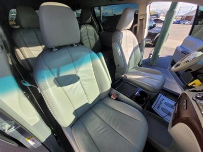 2013 Toyota Sienna XLE 8-Passenger   - Photo 38 - Roy, UT 84067