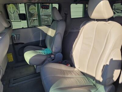 2013 Toyota Sienna XLE 8-Passenger   - Photo 55 - Roy, UT 84067