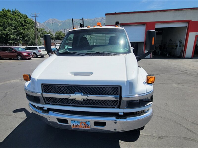 2005 Chevrolet Other Pickups 5500 photo
