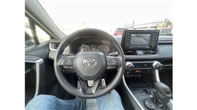 2021 Toyota RAV4 Hybrid XLE   - Photo 16 - Woodside, NY 11373