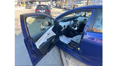 2018 Toyota Prius Two Eco   - Photo 6 - Woodside, NY 11373