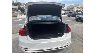 2018 BMW 330i xDrive   - Photo 16 - Elmhurst, NY 11373