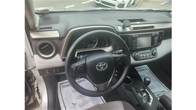 2013 Toyota RAV4 XLE   - Photo 14 - Woodside, NY 11373