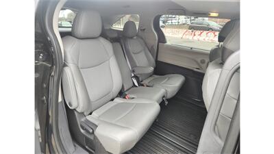 2022 Toyota Sienna XLE 7-Passenger   - Photo 12 - Woodside, NY 11373