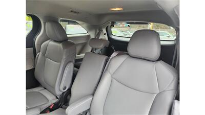 2022 Toyota Sienna XLE 7-Passenger   - Photo 30 - Woodside, NY 11373