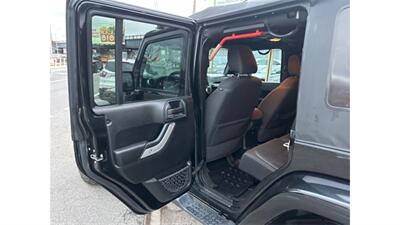 2018 Jeep Wrangler JK Unlimited Sahara   - Photo 10 - Woodside, NY 11373