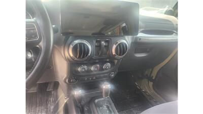 2013 Jeep Wrangler Sport   - Photo 15 - Elmhurst, NY 11373