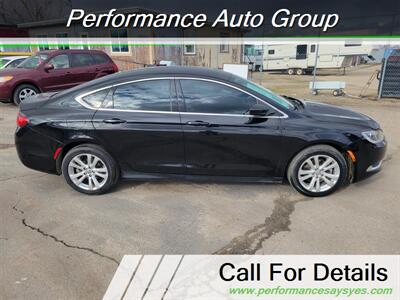 2015 Chrysler 200 Limited   - Photo 2 - Caldwell, ID 83605