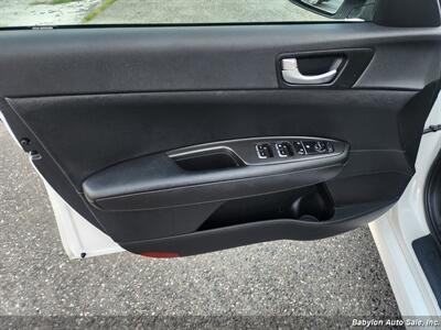 2018 Kia Optima LX   - Photo 8 - Seattle, WA 98103