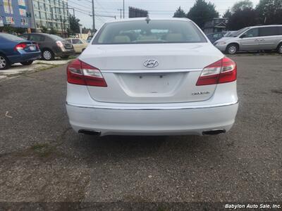2013 Hyundai Genesis 3.8 Premium   - Photo 16 - Seattle, WA 98103