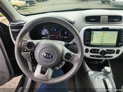 2016 Kia Soul EV EV Luxury   - Photo 12 - Seattle, WA 98103