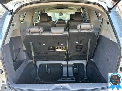 2022 Toyota Sienna LE 8-Passenger * AWD, Leather Seats!* - Photo 6 - Richmond, IN 47374