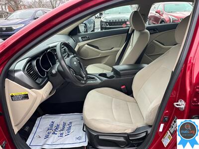 2012 Kia Optima LX   - Photo 8 - Richmond, IN 47374