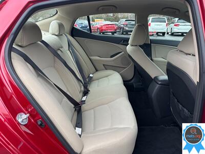 2012 Kia Optima LX   - Photo 12 - Richmond, IN 47374