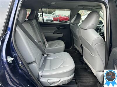 2021 Toyota Highlander XLE   - Photo 13 - Richmond, IN 47374