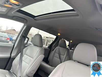 2020 Toyota Sienna XLE 8-Passenger   - Photo 18 - Richmond, IN 47374
