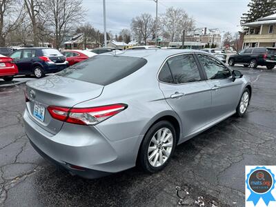 2019 Toyota Camry LE - Photo 2 - Richmond, IN 47374
