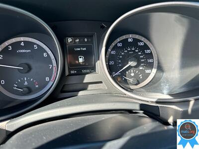 2018 Hyundai SANTA FE Sport 2.4L   - Photo 15 - Richmond, IN 47374