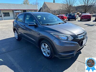 2016 Honda HR-V LX   - Photo 2 - Richmond, IN 47374