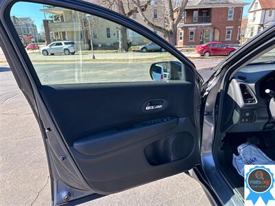 2016 Honda HR-V LX   - Photo 8 - Richmond, IN 47374