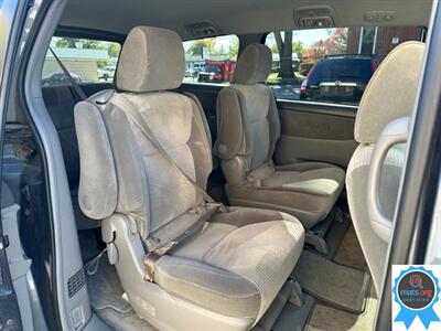 2010 Toyota Sienna CE 7-Passenger   - Photo 14 - Richmond, IN 47374