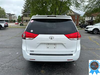 2014 Toyota Sienna LE 8-Passenger  *Aftermarket Leather Seats!* - Photo 3 - Richmond, IN 47374