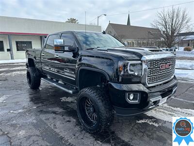 2018 GMC Sierra 2500 Denali *Over $10k in lift kit accessories added!* - Photo 2 - Richmond, IN 47374