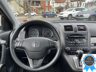 2011 Honda CR-V SE FWD  *Has Hail Damage (purely a cosmetic issue)* - Photo 6 - Richmond, IN 47374