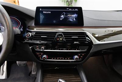 2020 BMW 5 Series M550i xDrive - Photo 18 - Concord, CA 94520