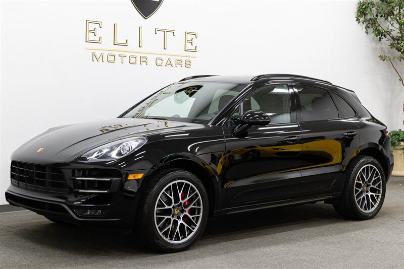2017 Porsche Macan Turbo  