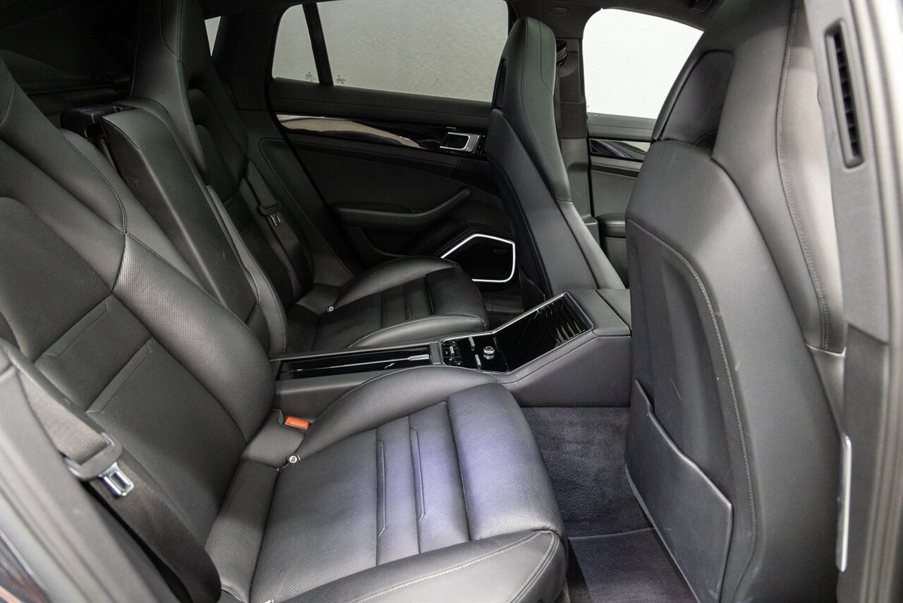 2021 Porsche Panamera - Photo 15 - Concord, CA 94520