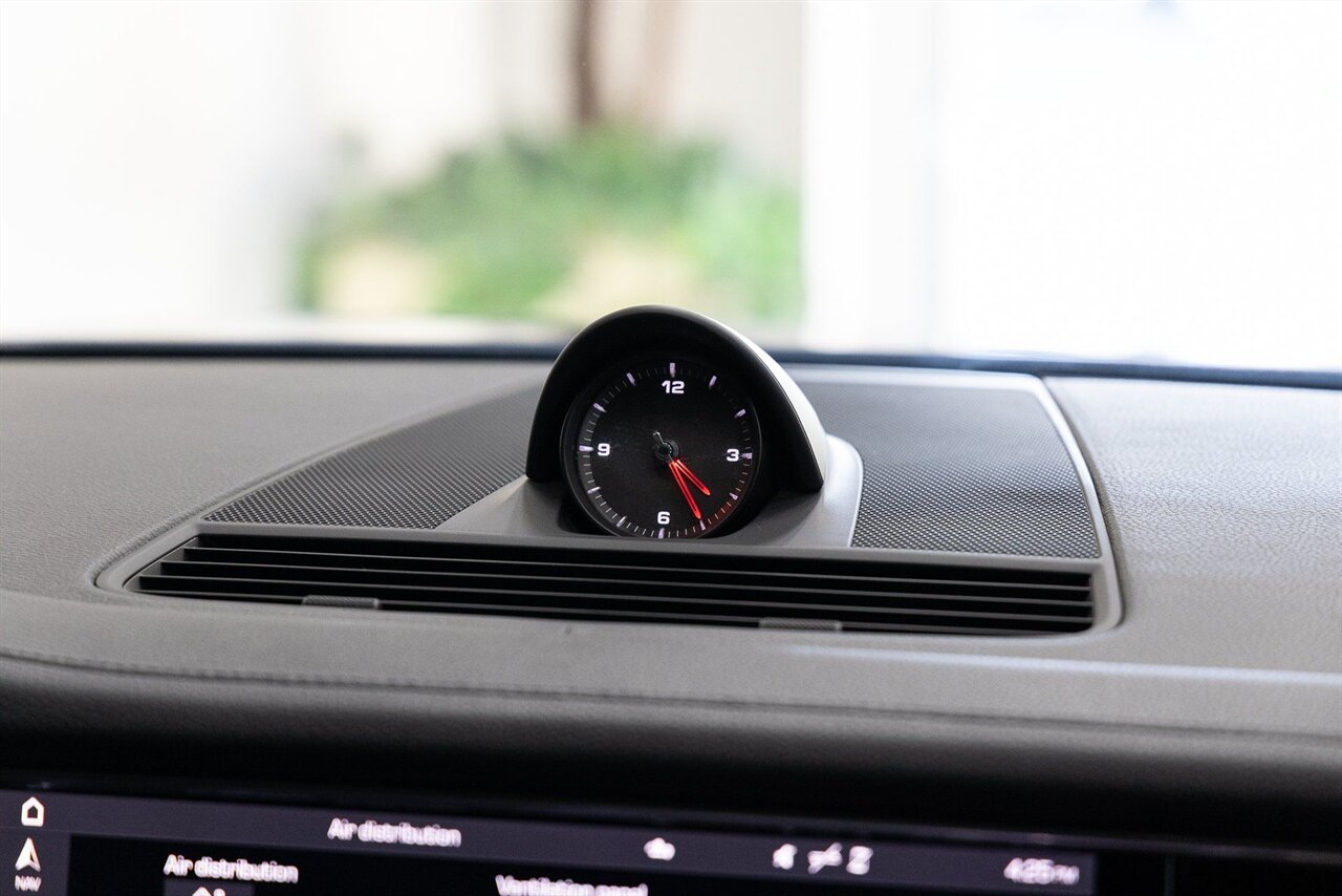 2021 Porsche Panamera - Photo 22 - Concord, CA 94520