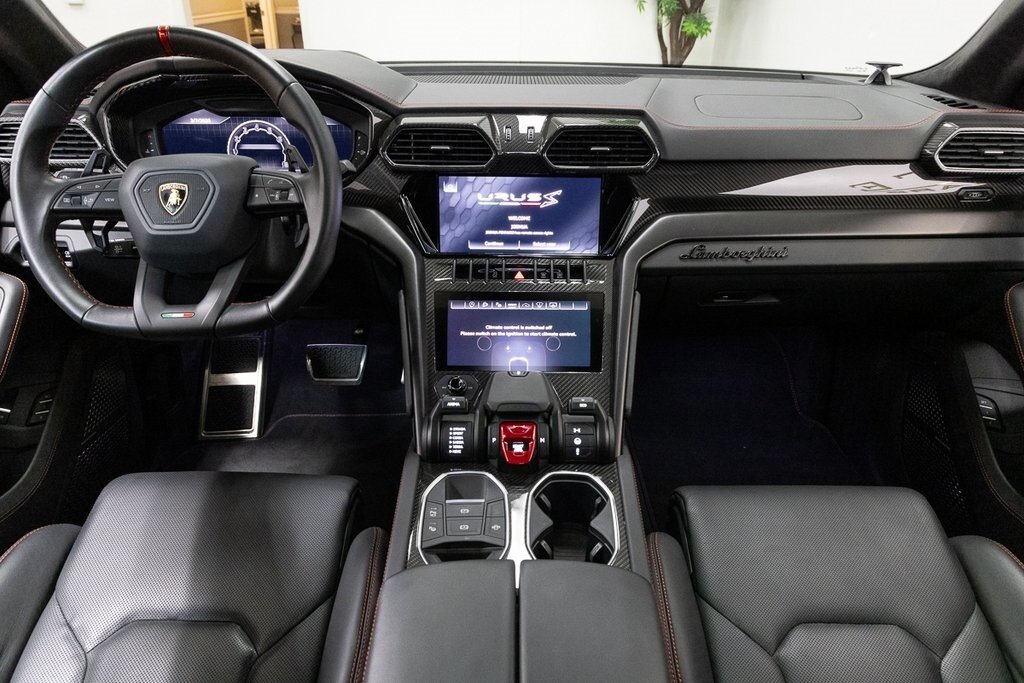 2023 Lamborghini Urus S - Photo 5 - Concord, CA 94520