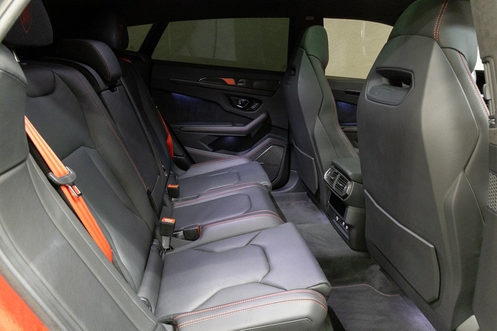 2023 Lamborghini Urus S - Photo 14 - Concord, CA 94520