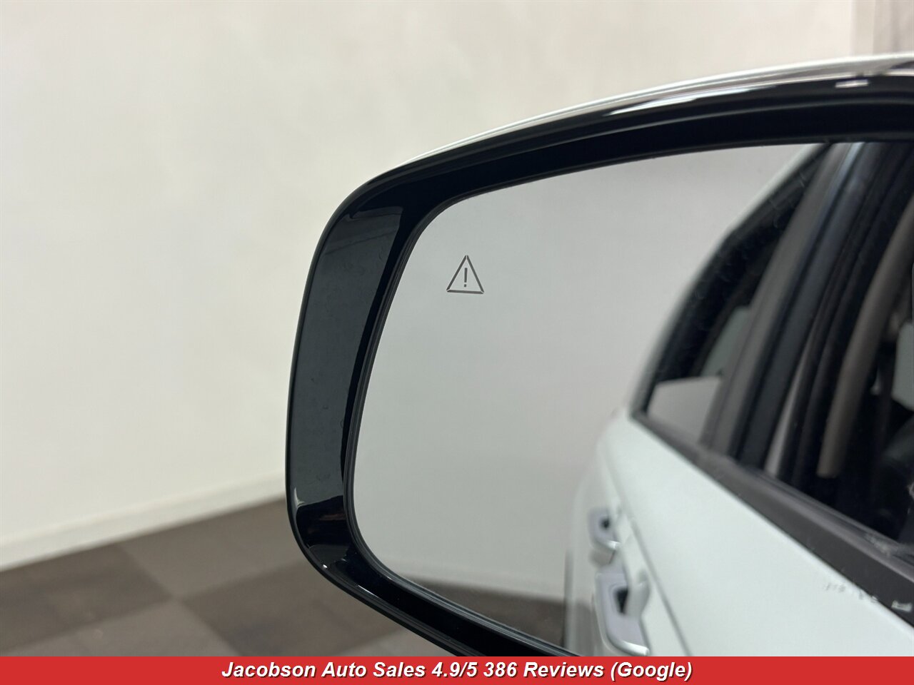 2024 Kia Carnival LX - Photo 32 - Oshkosh, WI 54901