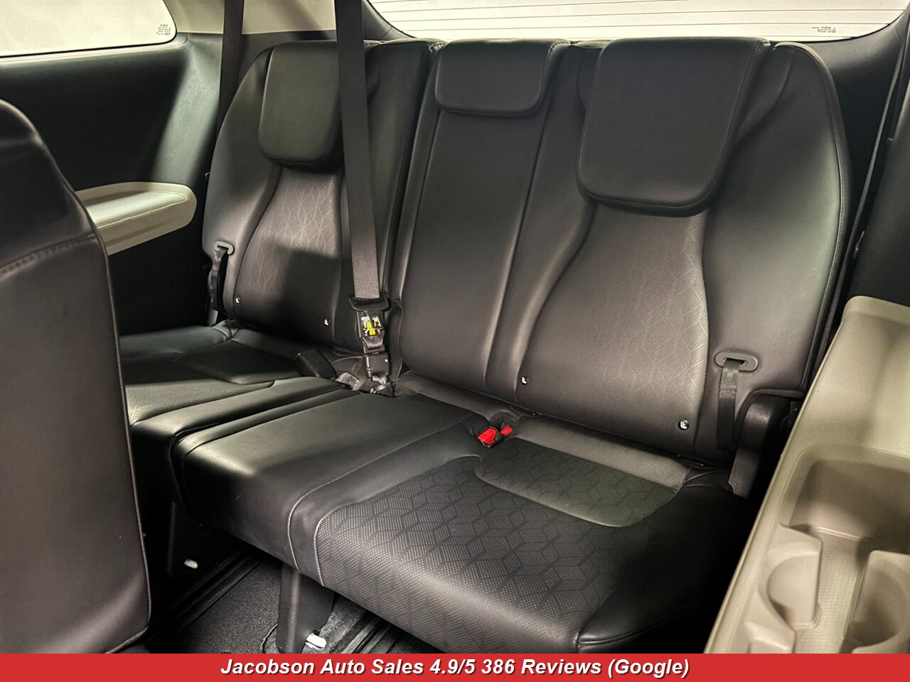 2024 Kia Carnival LX - Photo 41 - Oshkosh, WI 54901