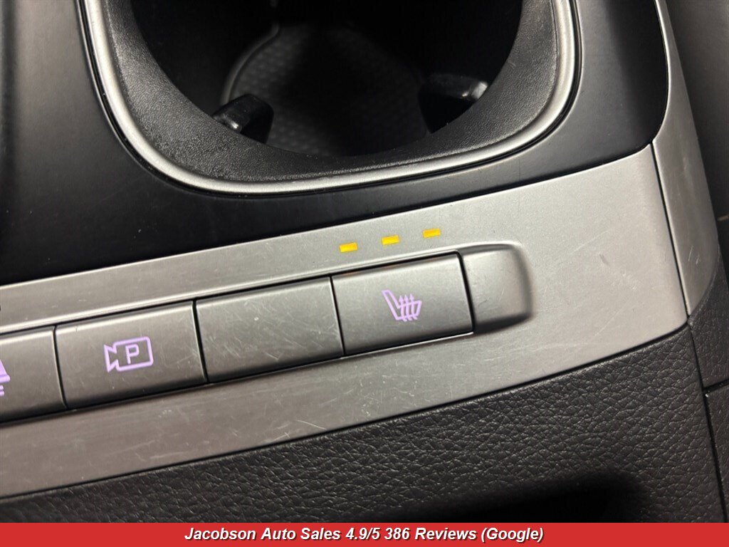 2024 Kia Carnival LX - Photo 28 - Oshkosh, WI 54901