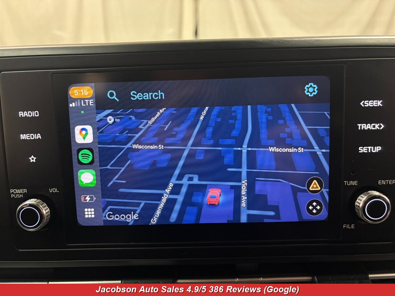 2024 Kia Carnival LX - Photo 20 - Oshkosh, WI 54901