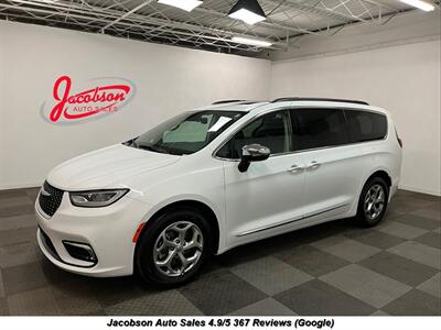 2023 Chrysler Pacifica Limited Van