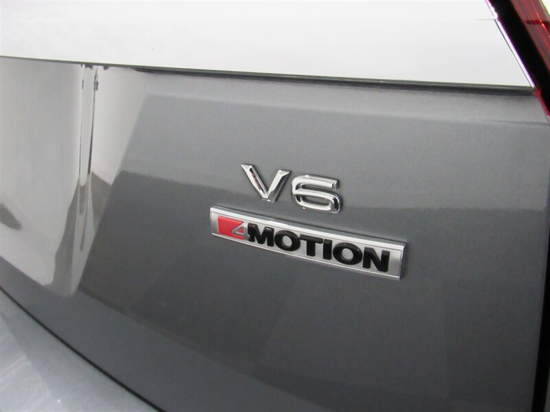 2019 Volkswagen Atlas V6 SEL Premium 4Motion photo