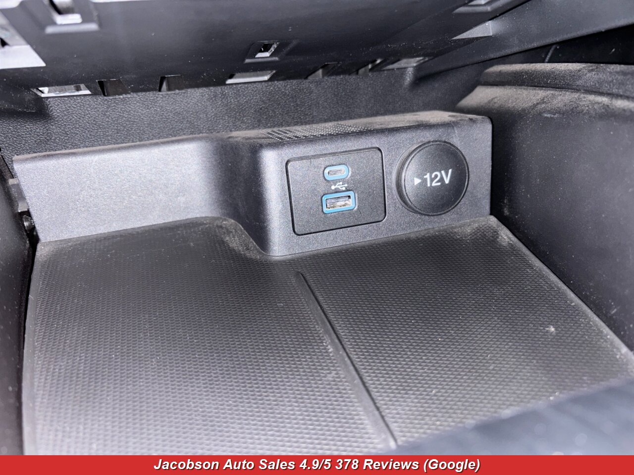 2022 Ford Escape SE AWD - Photo 24 - Oshkosh, WI 54901