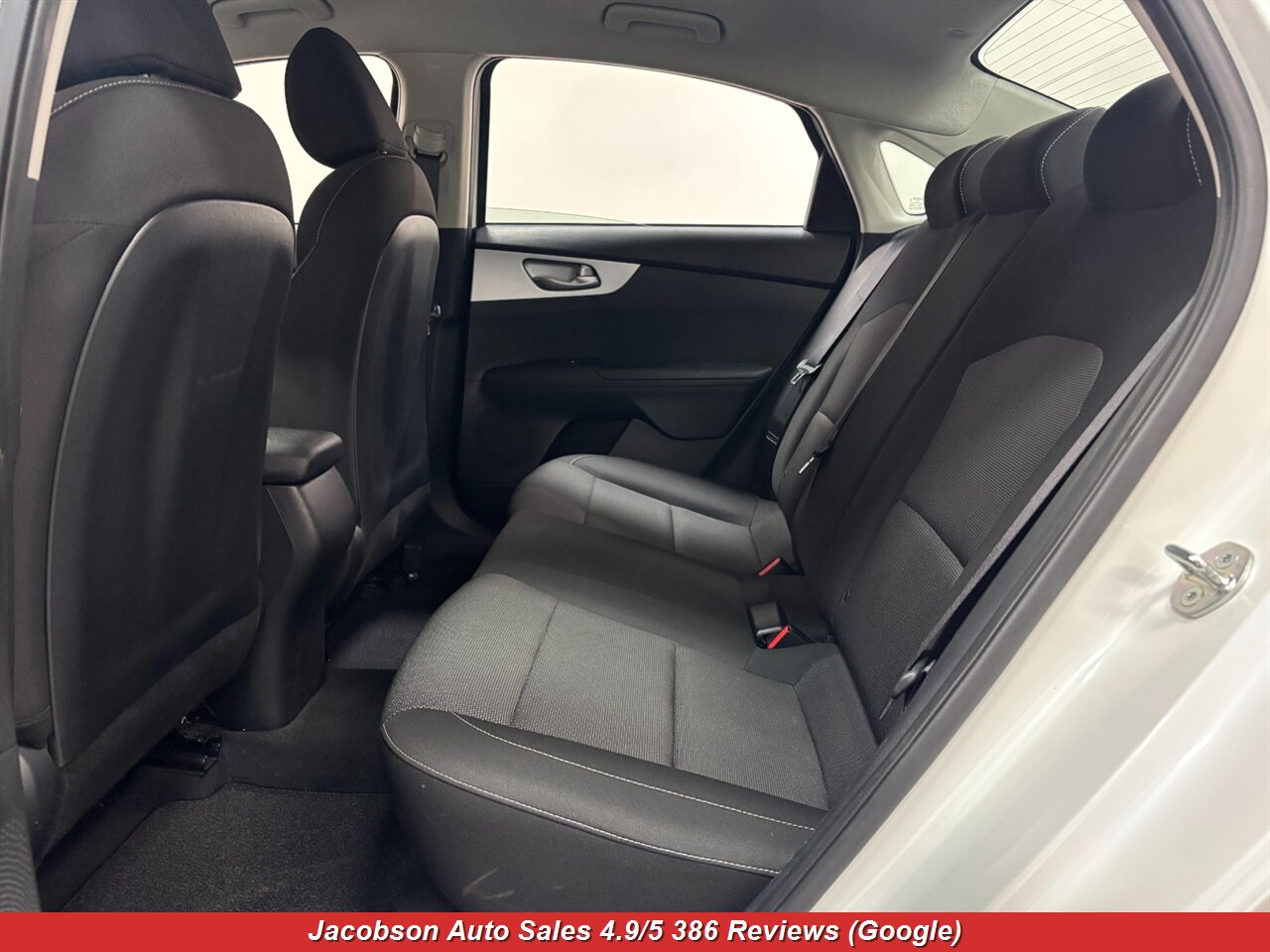 2024 Kia Forte LXS - Photo 30 - Oshkosh, WI 54901