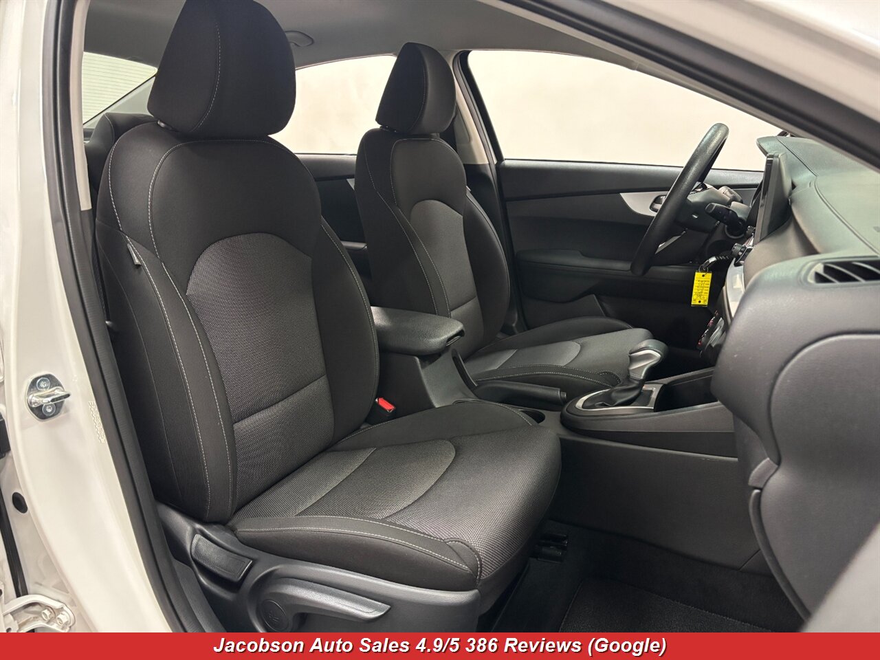 2024 Kia Forte LXS - Photo 35 - Oshkosh, WI 54901