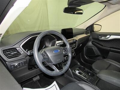2020 Ford Escape SEL AWD   - Photo 5 - Oshkosh, WI 54901
