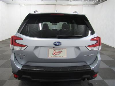 2020 Subaru Forester Limited AWD   - Photo 42 - Oshkosh, WI 54901