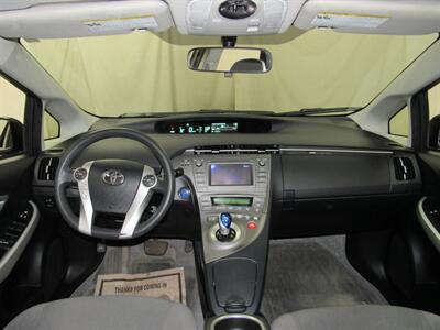 2013 Toyota Prius Three   - Photo 12 - Oshkosh, WI 54901