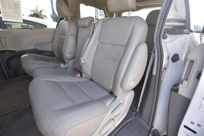 2019 Toyota Sienna XLE Premium 8-Passenger - Photo 9 - Midway City, CA 92655