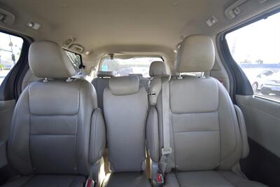 2019 Toyota Sienna XLE Premium 8-Passenger - Photo 10 - Midway City, CA 92655
